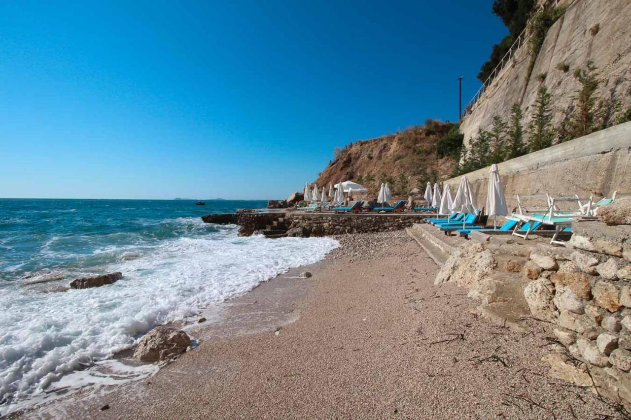 Hotel Kristera Vlorë Exterior foto