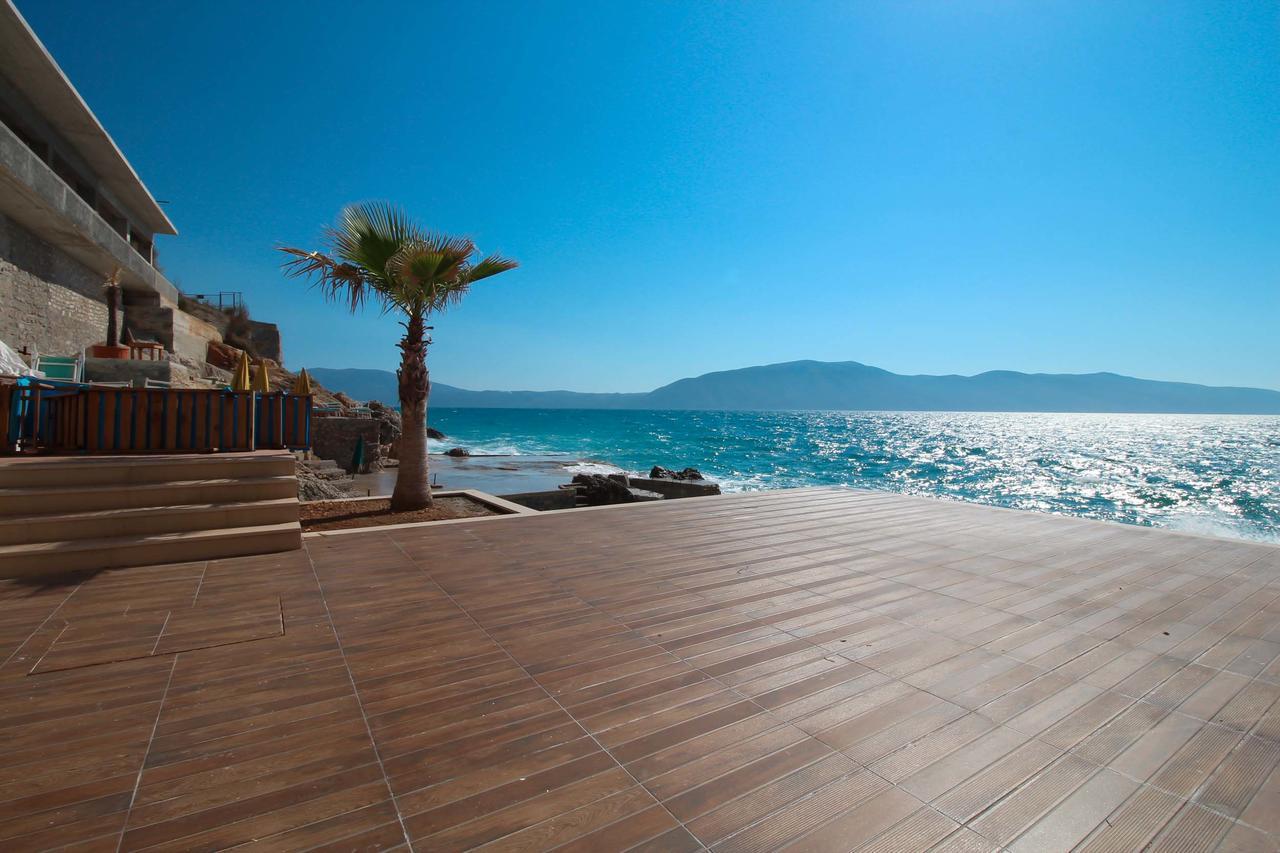 Hotel Kristera Vlorë Exterior foto